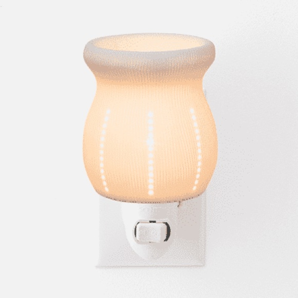 NIB Scentsy Washed Ashlee Mini Warmer